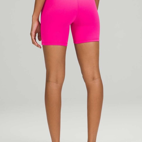 Lululemon Align Short 6"
Sonic Pink
Size 4 - Picture 4 of 5